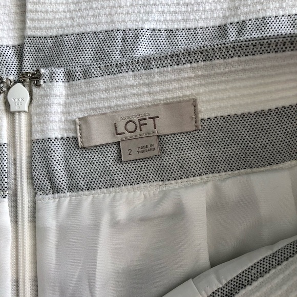 LOFT pencil skirt, gray and white, size 2 - Picture 3 of 7